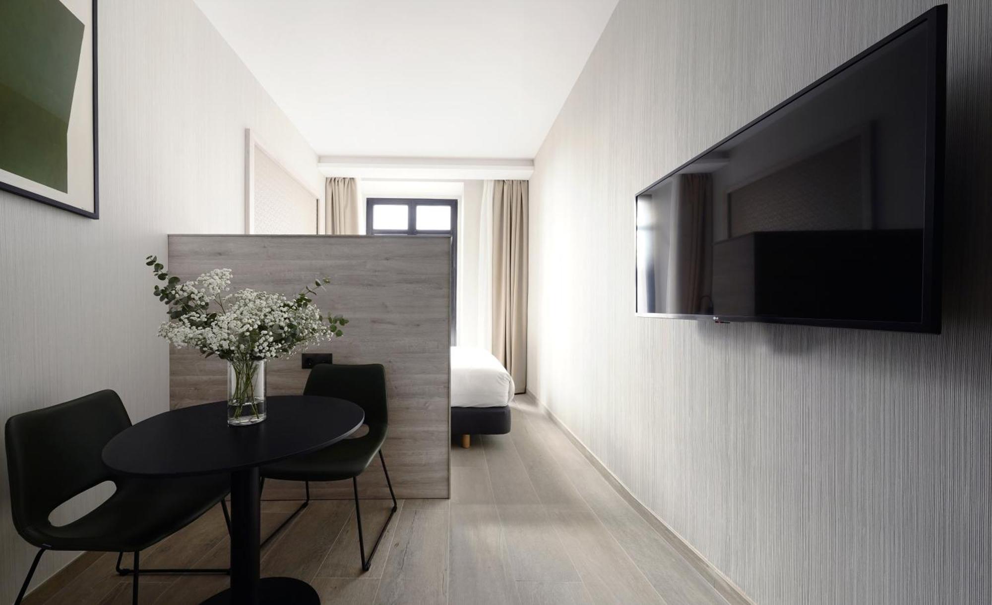 Numa Madrid Luna Ngoại thất bức ảnh