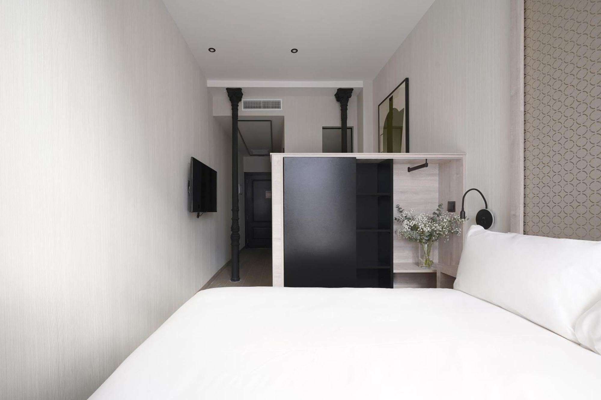 Numa Madrid Luna Ngoại thất bức ảnh