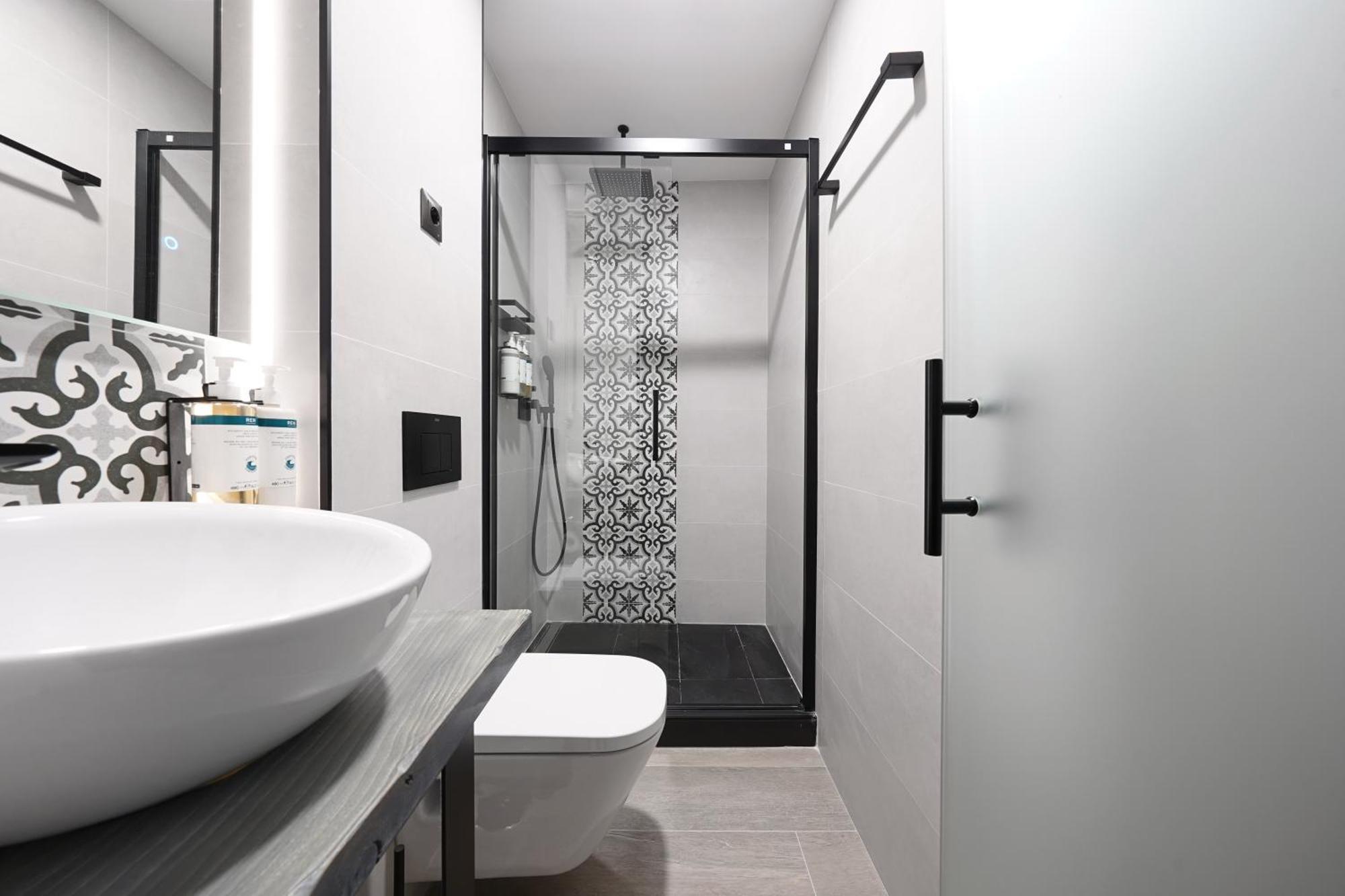 Numa Madrid Luna Ngoại thất bức ảnh