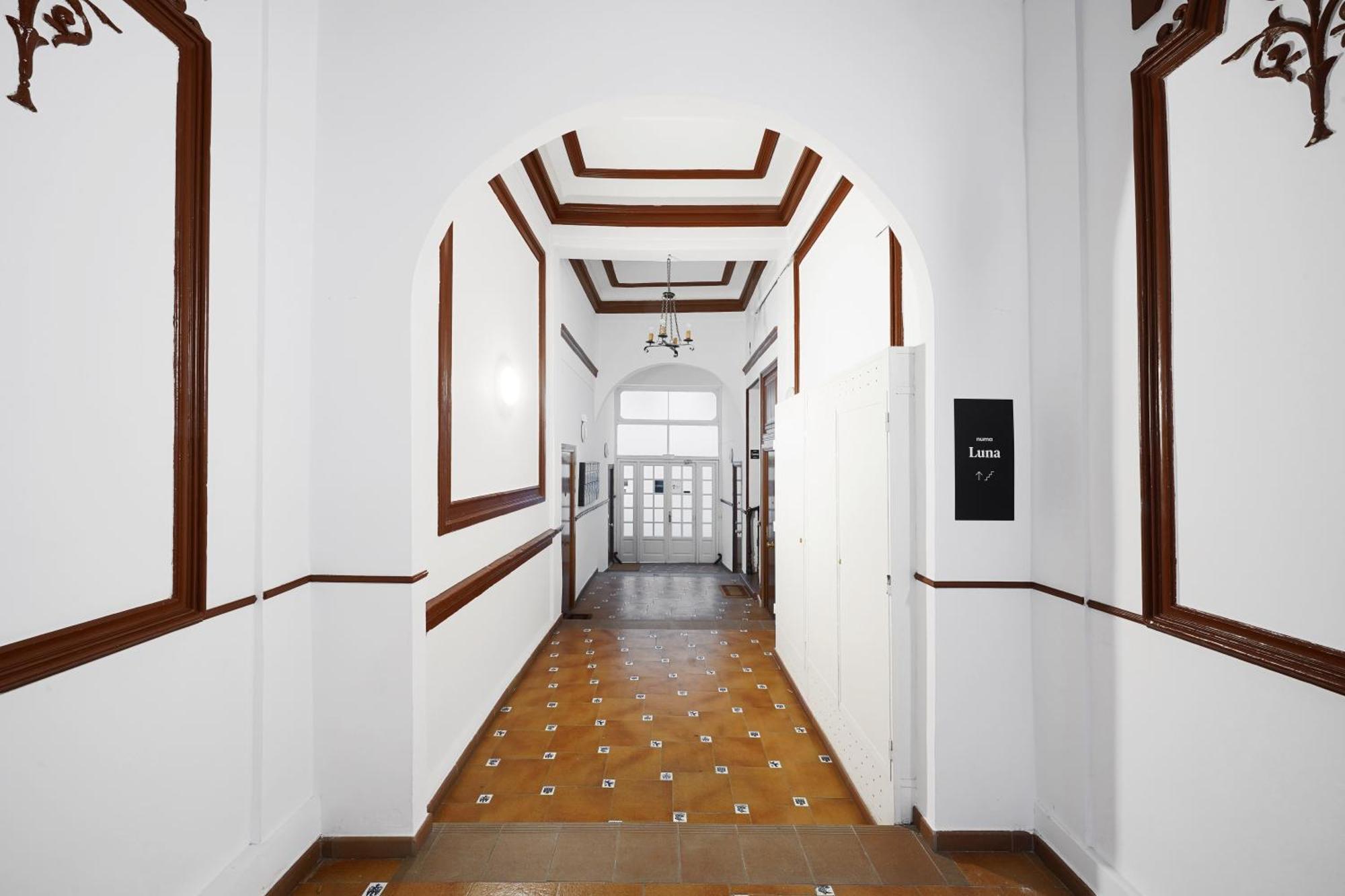 Numa Madrid Luna Ngoại thất bức ảnh