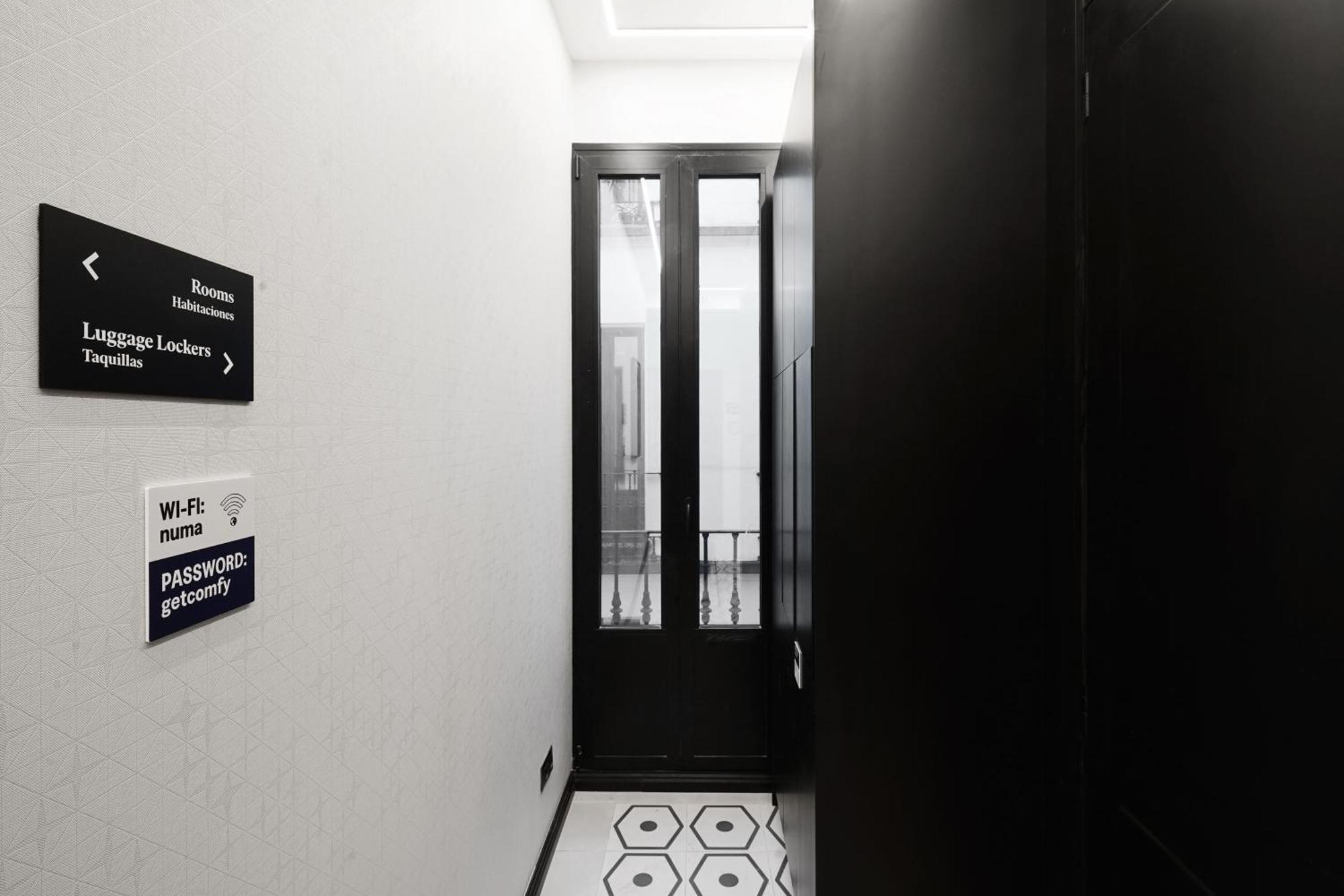 Numa Madrid Luna Ngoại thất bức ảnh